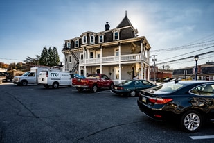 400 Bridge St in Phoenixville, PA - Building Photo