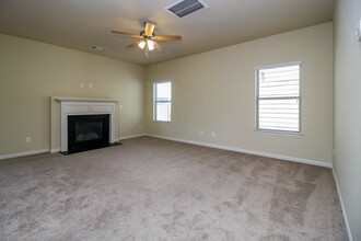 627 Ocean Ave in Canton, GA - Building Photo - Building Photo