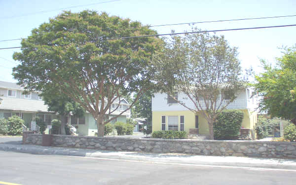 5668 Sultana Ave in Temple City, CA - Foto de edificio