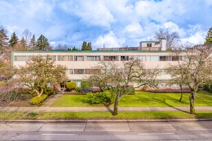 1885 16th Av W in Vancouver, BC - Building Photo