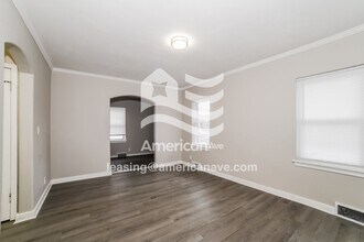 813 W Melbourne Ave in Peoria, IL - Building Photo - Building Photo