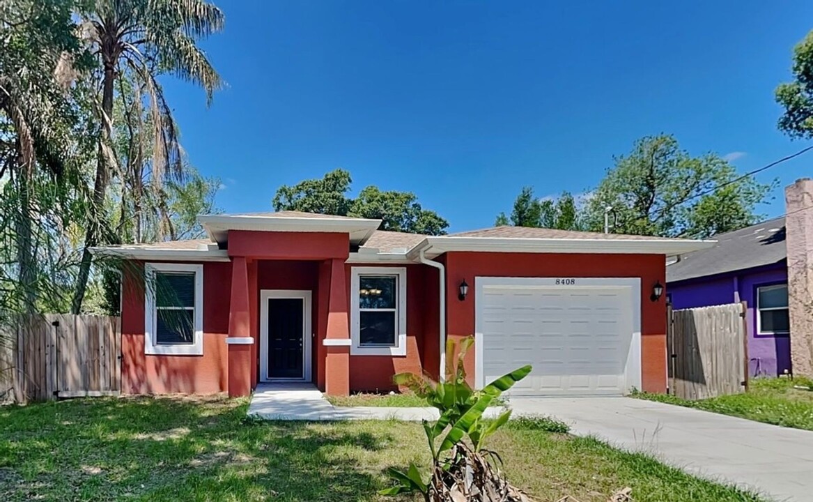 8407 N 17th St in Tampa, FL - Building Photo