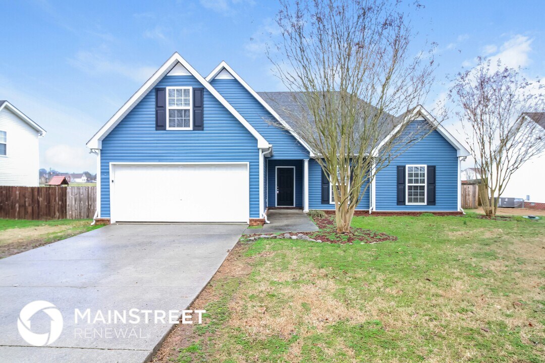 699 Crescent Rd in Murfreesboro, TN - Building Photo