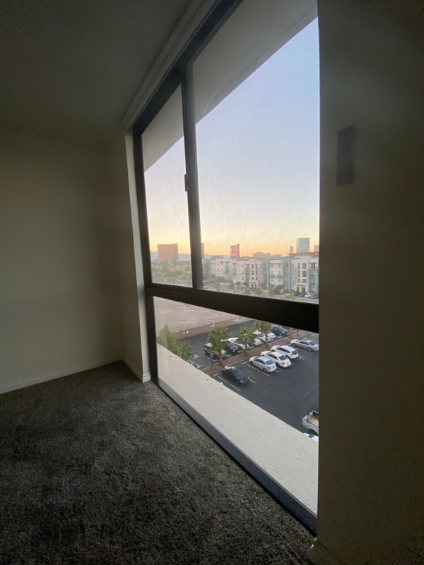 3930 University Center Dr in Las Vegas, NV - Building Photo - Building Photo