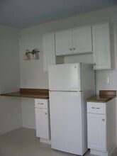 23 W Main St, Unit 1A in Pawling, NY - Building Photo - Building Photo