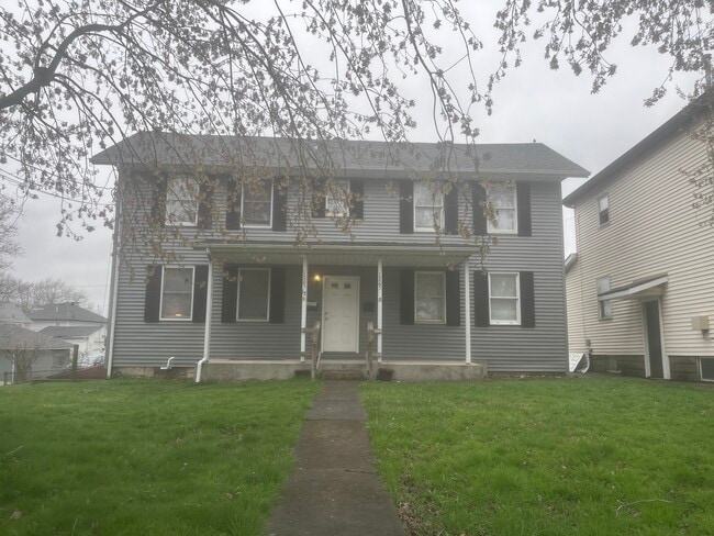 property at 1205 1/2 Pershing Rd