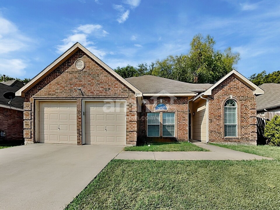 219 Dartmouth Dr in Rockwall, TX - Building Photo
