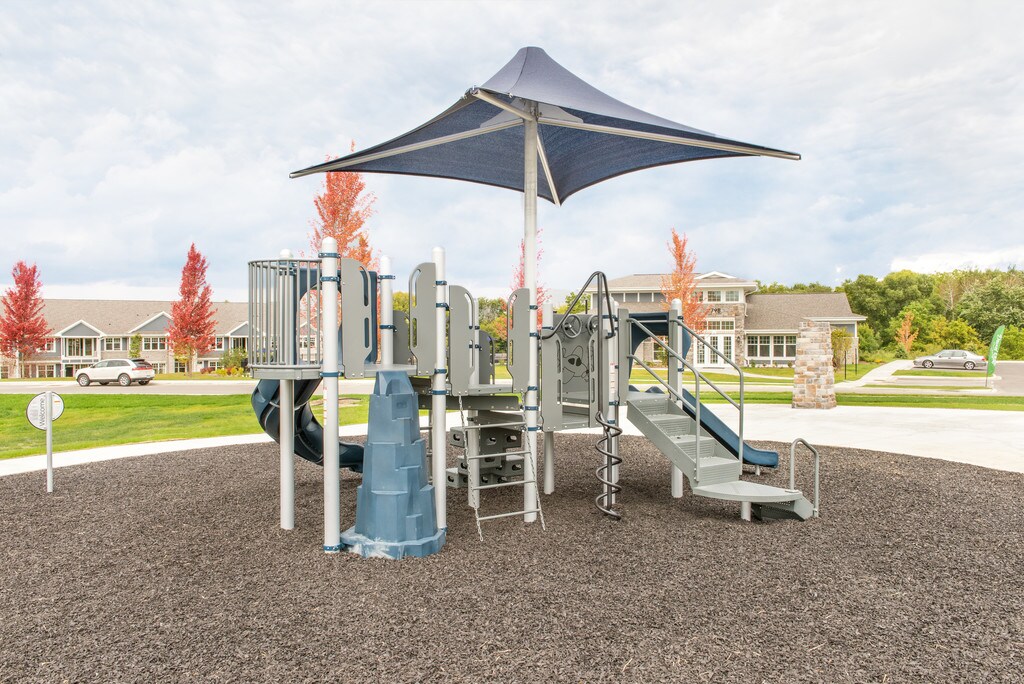 Drexel Ridge Apartments Oak Creek, WI Apartments