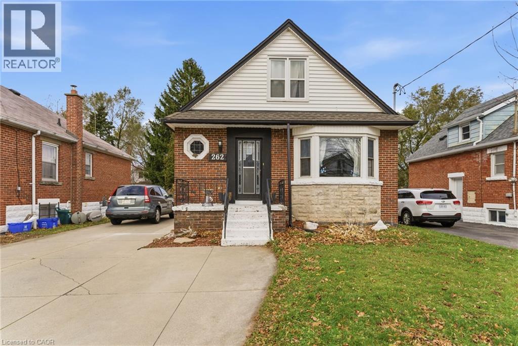 262 E 17th St in Hamilton, ON - Building Photo