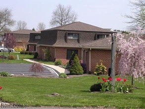 Willow Ridge Apartments in Elizabethtown, PA - Building Photo - Building Photo