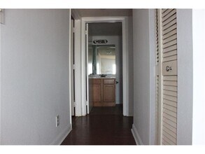7610 Westwood Dr in Tamarac, FL - Building Photo - Building Photo