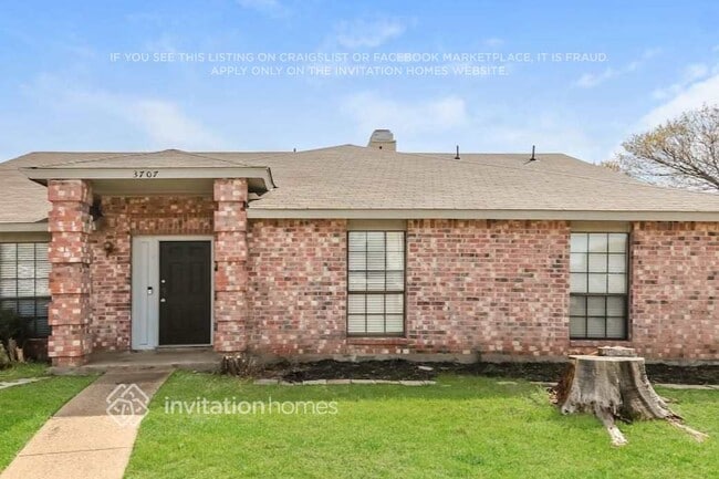 property at 3707 Seville Ln
