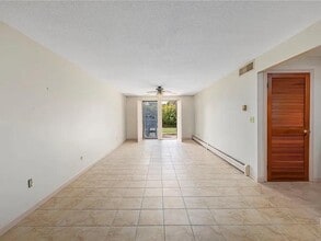 510 Child St in Warren, RI - Building Photo - Building Photo