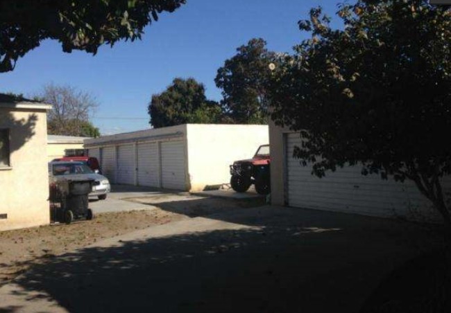 6128-6140 Gifford Ave in Huntington Park, CA - Building Photo - Other