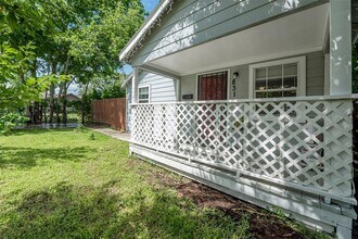 8314 Brandon St in Houston, TX - Building Photo - Building Photo