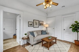 1492 W 28th St in Los Angeles, CA - Building Photo - Building Photo