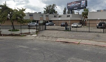 7901 Montgomery Ave in Stockton, CA - Building Photo - Building Photo