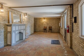 3100 W Addison St in Chicago, IL - Foto de edificio - Building Photo