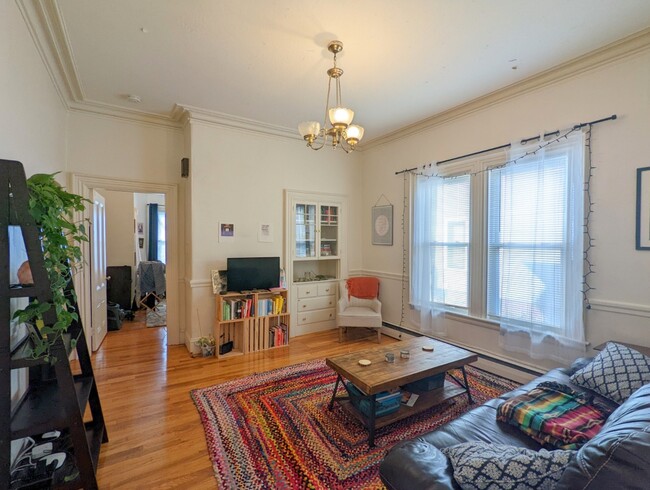 17 Howe St, Unit 1