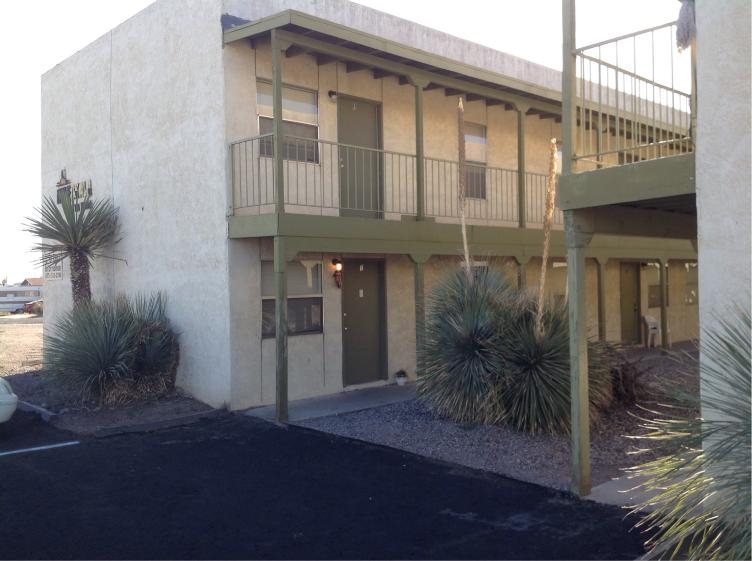 Haleakala Apartments in Las Cruces, NM - Building Photo