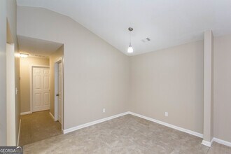 5736 Eagles Feather Ln in Riverdale, GA - Building Photo - Building Photo