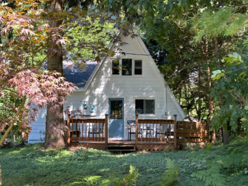 4281 W Fox Farm Rd in Manistee, MI - Building Photo