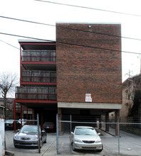 Highland Hill Apartments in Knoxville, TN - Building Photo - Building Photo