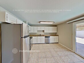 13232 N 39th St in Phoenix, AZ - Building Photo - Building Photo
