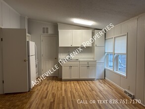 3 Double Oaks Dr in Asheville, NC - Building Photo - Building Photo