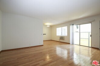 1608 S Bentley Ave in Los Angeles, CA - Building Photo - Building Photo