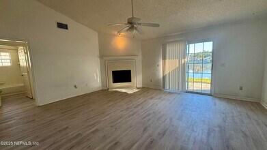 3696 Barbizon Cir N in Jacksonville, FL - Building Photo - Building Photo
