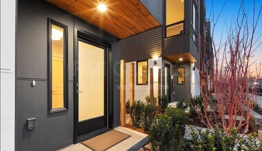 9227B 16th Ave SW in Seattle, WA - Building Photo - Building Photo