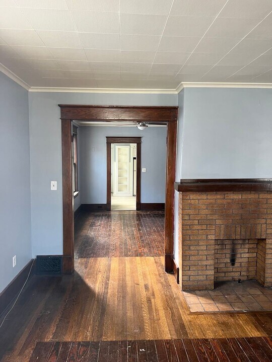 1245 W 9th St in Erie, PA - Building Photo