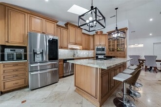 12715 SW 96th Terrace in Miami, FL - Building Photo - Building Photo