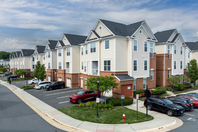 Ridges At Loudoun Valley Condo in Ashburn, VA - Building Photo - Building Photo