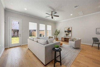 2007 Branard St in Houston, TX - Building Photo - Building Photo