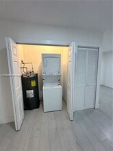 380 W 32nd St in Hialeah, FL - Building Photo - Building Photo