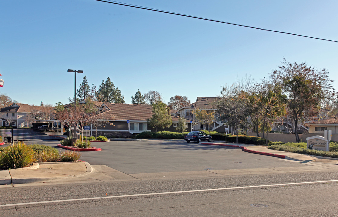 Vintage Knolls Senior Apartments in Sacramento, CA - Building Photo