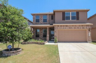 8518 Finlandia Gap in San Antonio, TX - Building Photo