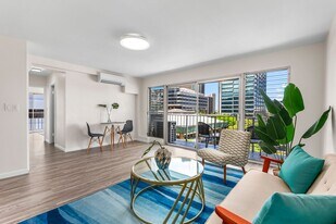 731 Amana St in Honolulu, HI - Building Photo