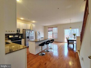 208 Timber View Ct in Frederick, MD - Building Photo - Building Photo