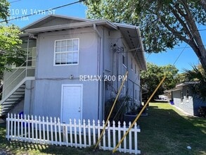210 W 14th St in Sanford, FL - Building Photo - Building Photo