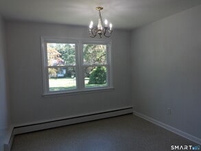 73 Soundview Rd in Ridgefield, CT - Building Photo - Building Photo