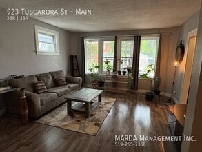 923 Tuscarora St in Windsor, ON - Building Photo - Building Photo