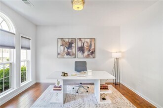 667 Creswell Park in Smyrna, GA - Building Photo - Building Photo