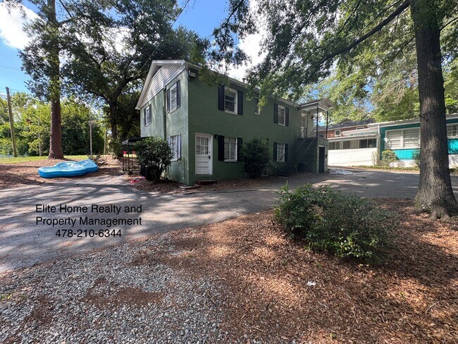 290 Clisby Pl in Macon, GA - Building Photo - Building Photo