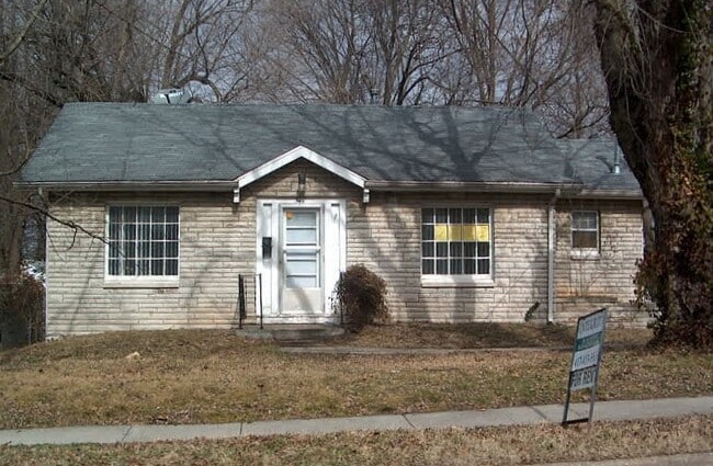 517 W Minota St