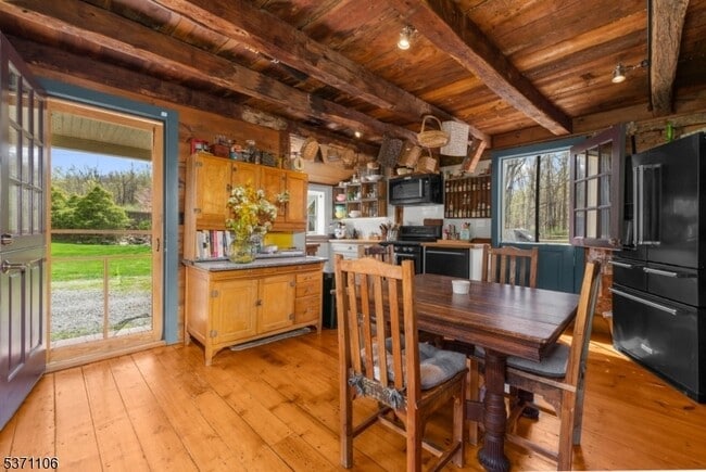 247 Cokesbury Rd in Lebanon, NJ - Building Photo - Building Photo