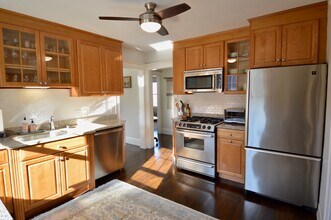 99 Farquhar St, Unit 3 in Boston, MA - Building Photo - Building Photo