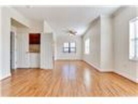 10102 Neuens Rd in Houston, TX - Building Photo